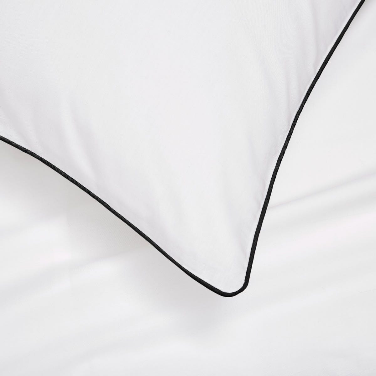 The Luxury Piped Duvet Cover Set-NEW! – The T-Shirt Bed Co.